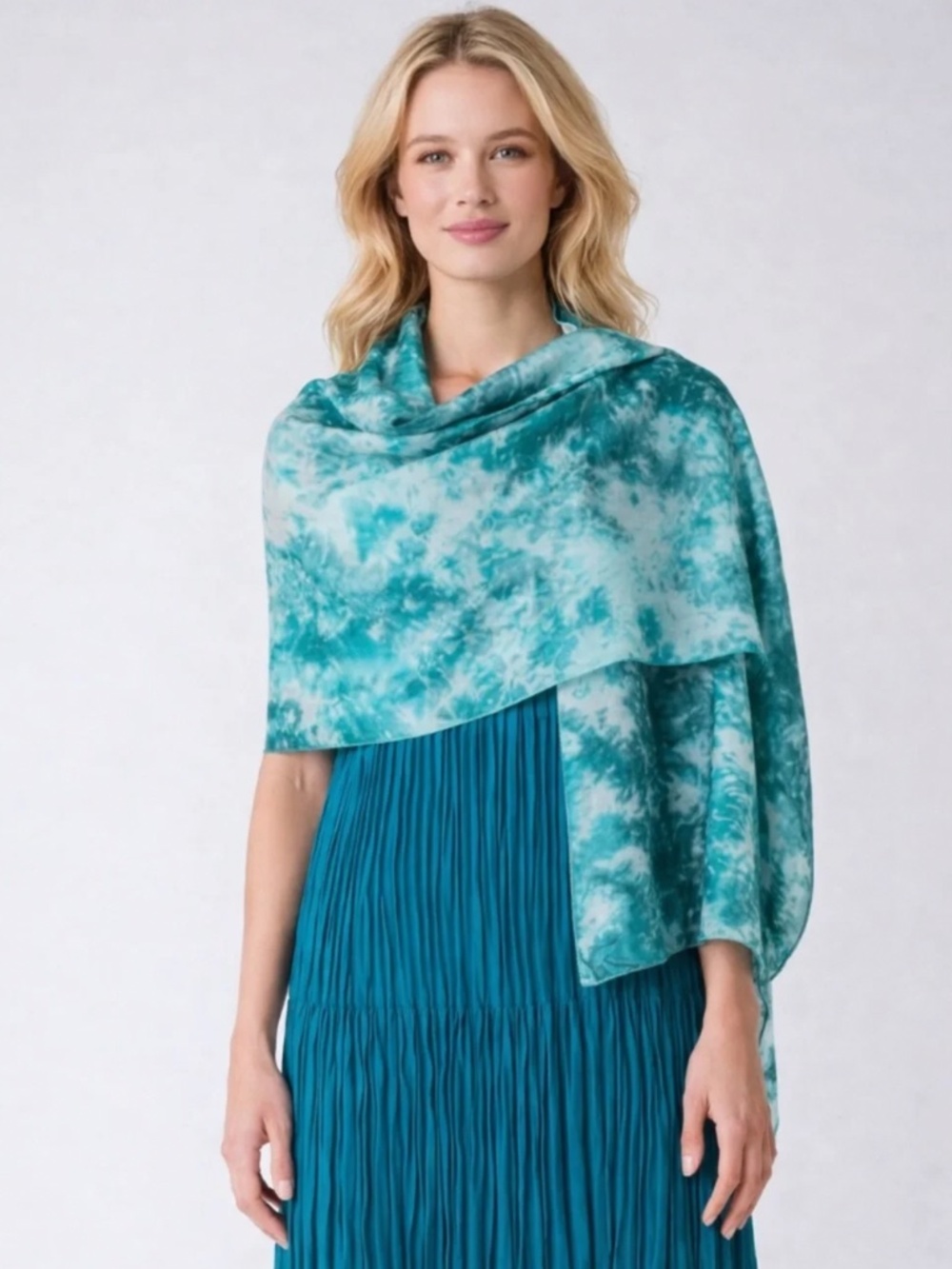 NWT Eileen Fisher Tie-Dye Blue 100% Silk Scarf One Size